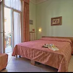 Massimo Otel