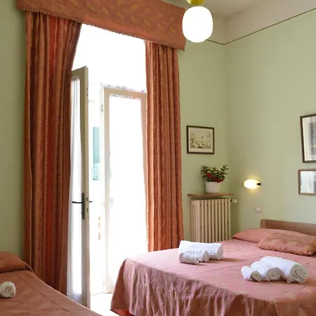 Massimo Hotel 3*